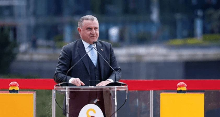 Gençlik ve Spor Bakanı Osman Aşkın Bak, "Cimbom için çalışmaya devam"