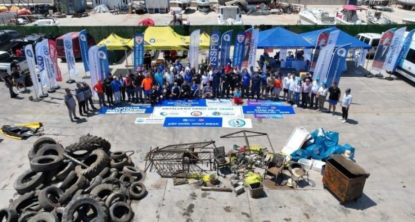 Denizden lastik, korkuluk ve oturma grubu çıktı