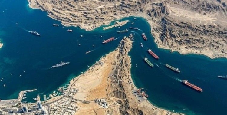 Denizaltı kablo savaşları: İran, dünya genelinde internet kesintisine neden olabilir!