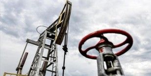 Petrol fiyatları, 72,69 dolarla savaş öncesi seviyesine geriledi