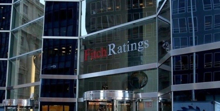 Fitch, Türkiye'nin kredi notunu "BB-" seviyesinde teyit etti