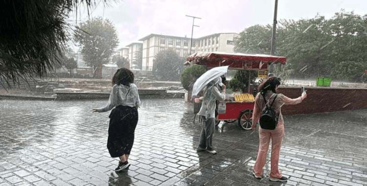 İstanbul Valiliği'nden tarihli uyarı: Sağanak ve kuvvetli poyraz bekleniyor