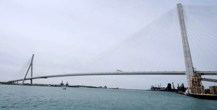 Kanada'dan ABD'nin gümrük vergisine tepki: Ortak köprü açılışı iptal edildi