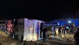 Kırıkkale'de yolcu otobüsü şarampole devrildi: 40 yaralı