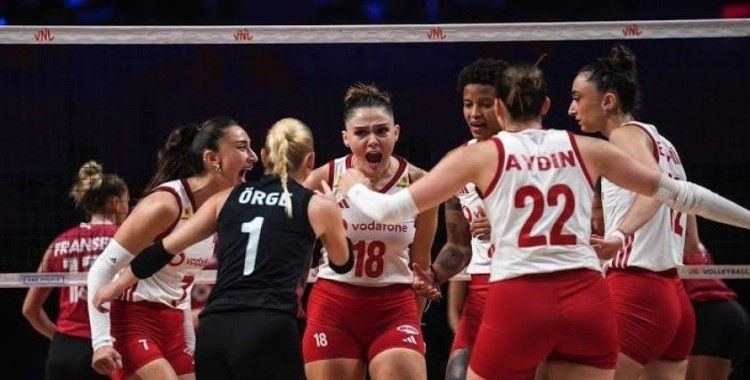 A Milli Kadın Voleybol Takımı Çin'e ezdi geçti: 3-0 yenerek Brezilya'nın rakibi oldu