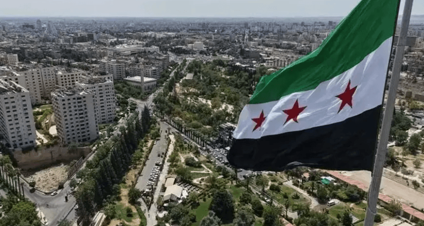 Suriye'nin Suveyda kentindeki silahlı gruplar güvenlik güçlerine saldırdı