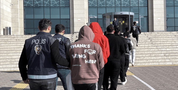 Kırıkkale'de yasa dışı bahis operasyonunda yakalanan 2 şüpheli tutuklandı