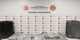 İstanbul Havalimanı'nda 34 kilogram uyuşturucu ele geçirildi