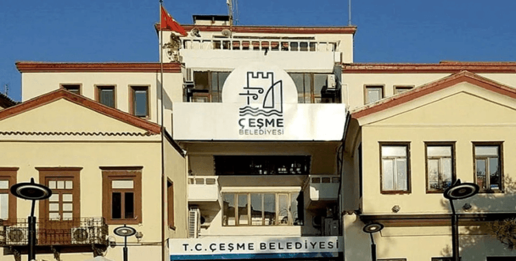 Çeşme Belediyesi'ne operasyon: Başkan Yardımcısı ve İmar Müdürü gözaltına alındı