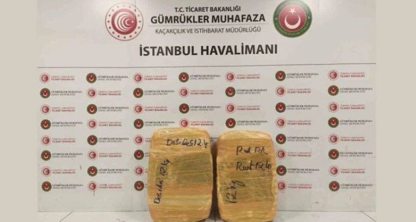 İstanbul Havalimanı'nda 30 milyon liralık uyuşturucu operasyonu: 25 kilo esrar ele geçirildi
